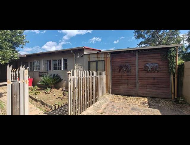 4 BEDROOM HOUSE FOR SALE IN DANVILLE